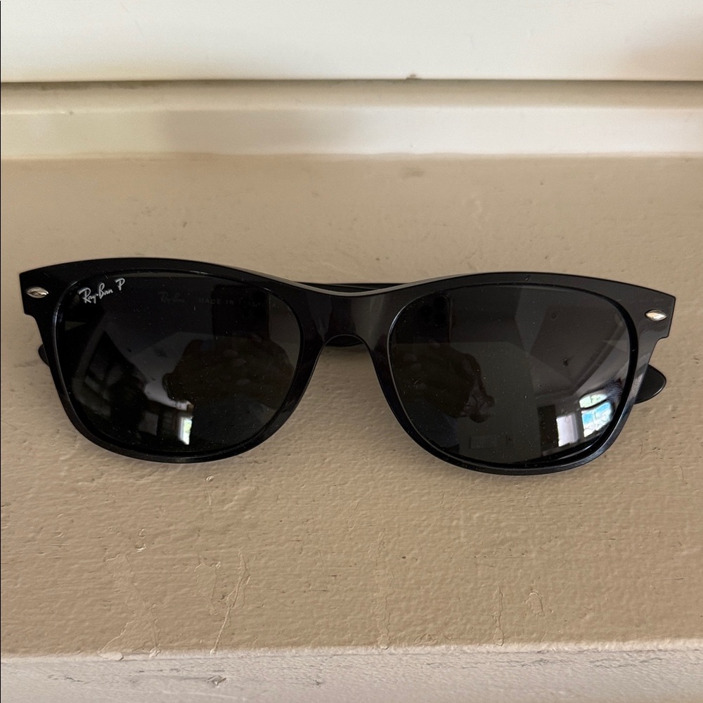 Ray-Ban Classic Black Sunglasses
